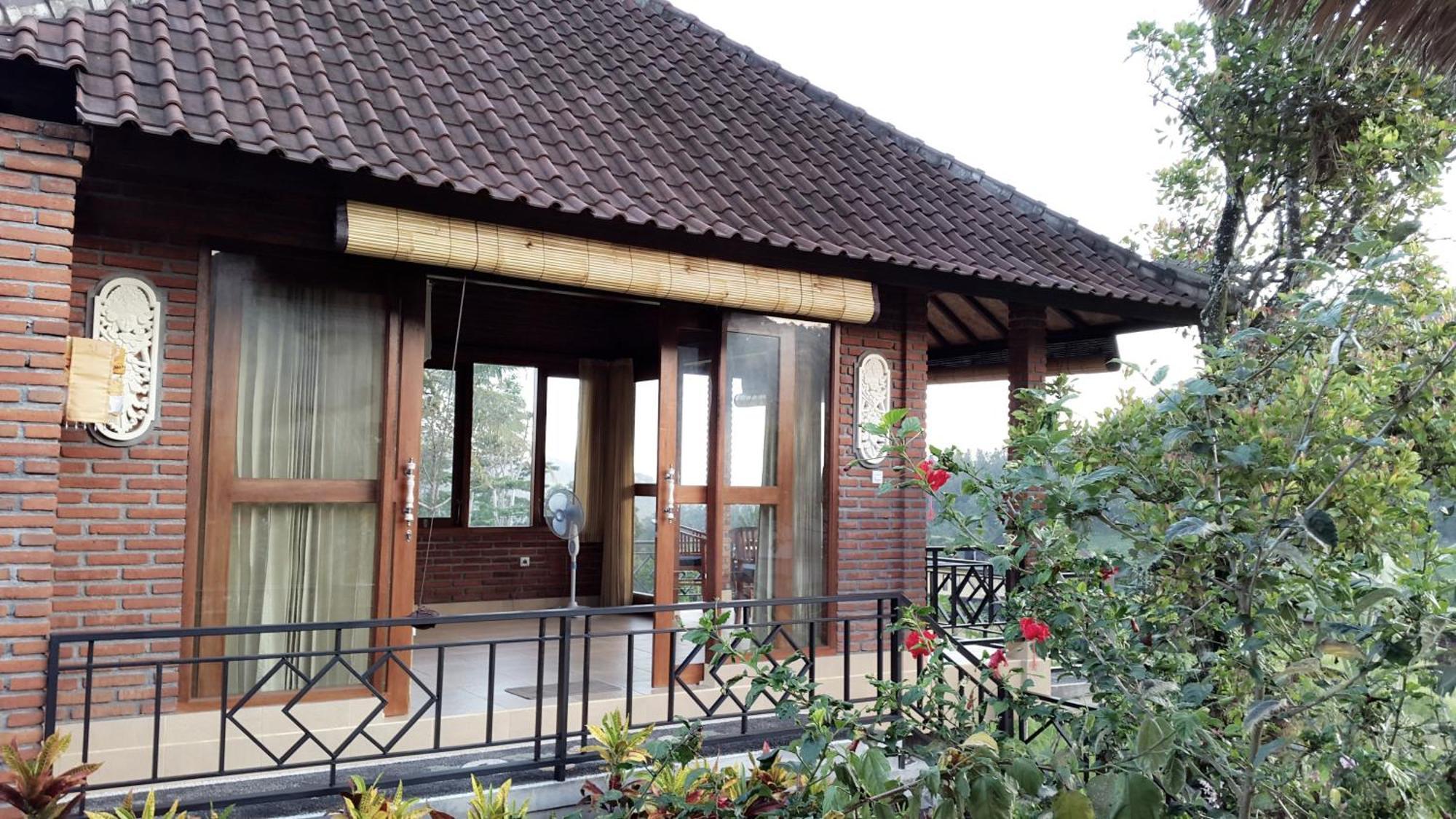 Embang Homestay Сидемен Екстериор снимка