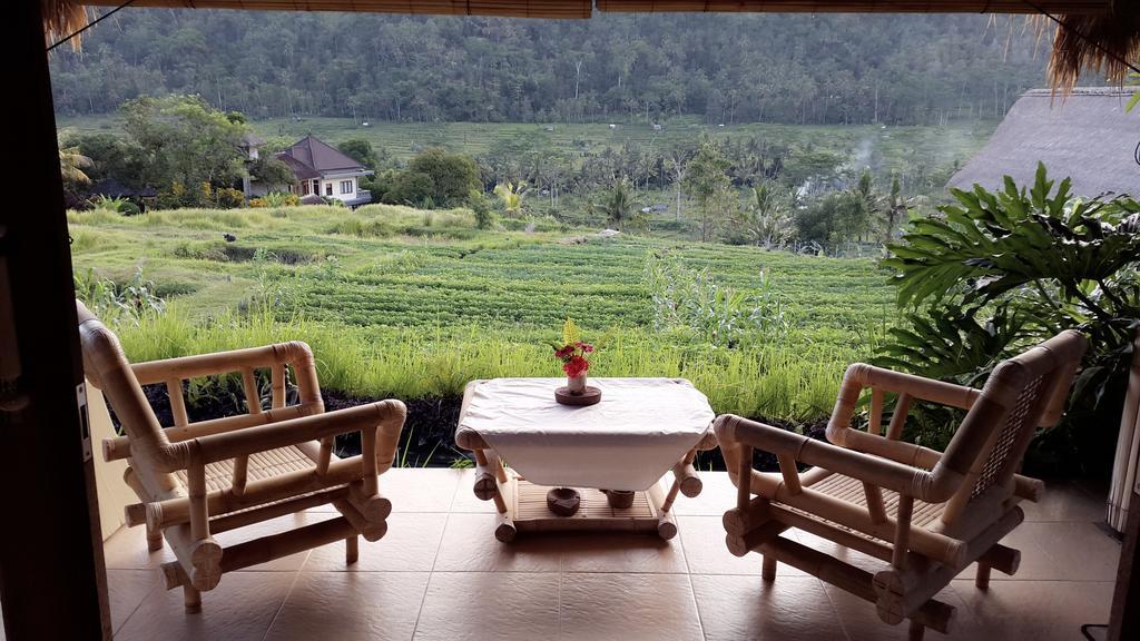 Embang Homestay Сидемен Екстериор снимка
