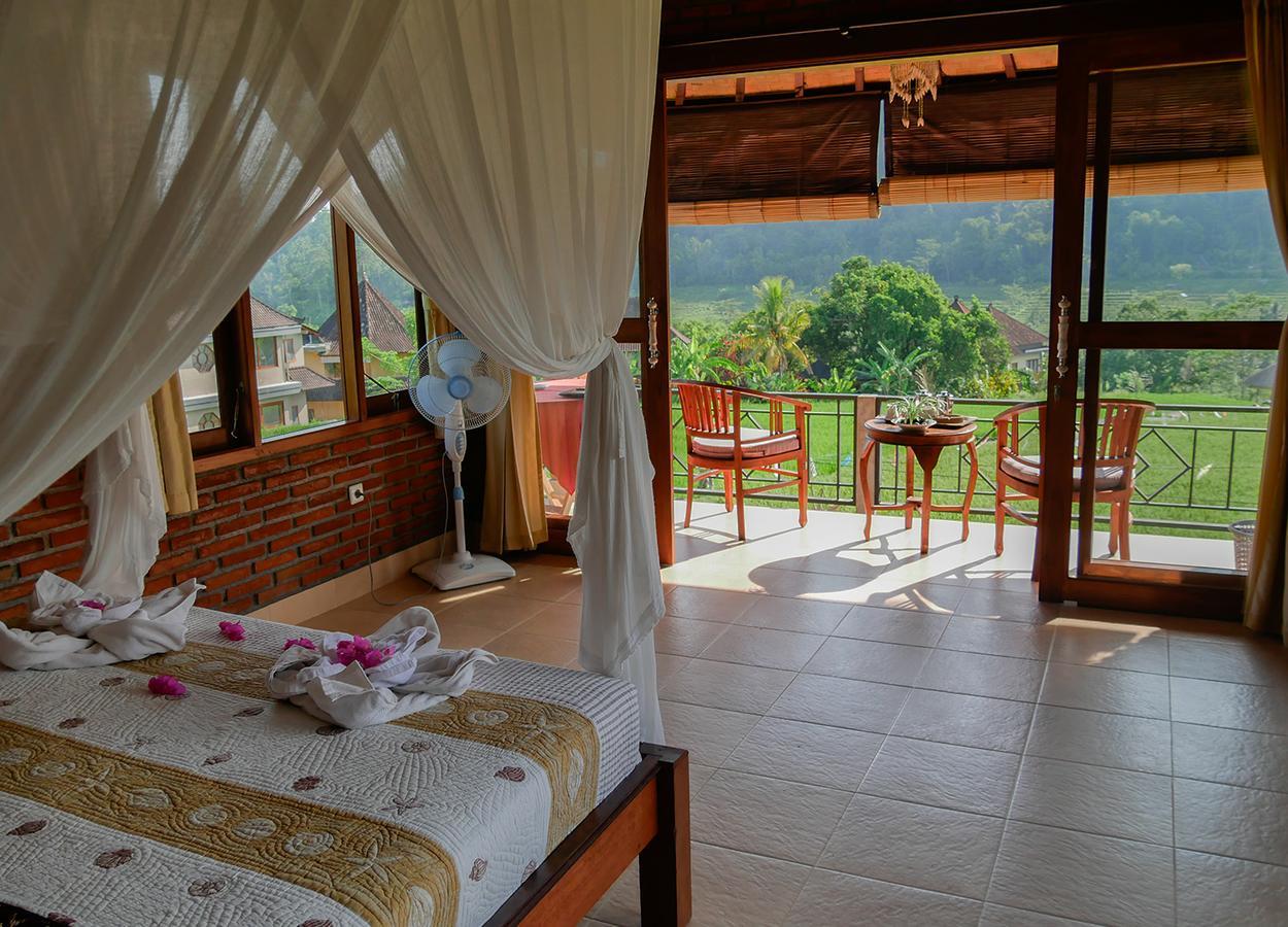 Embang Homestay Сидемен Екстериор снимка