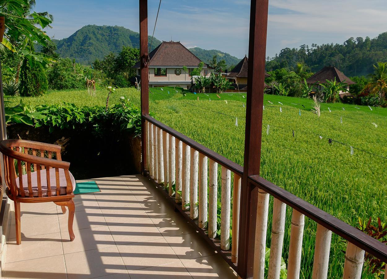 Embang Homestay Сидемен Екстериор снимка